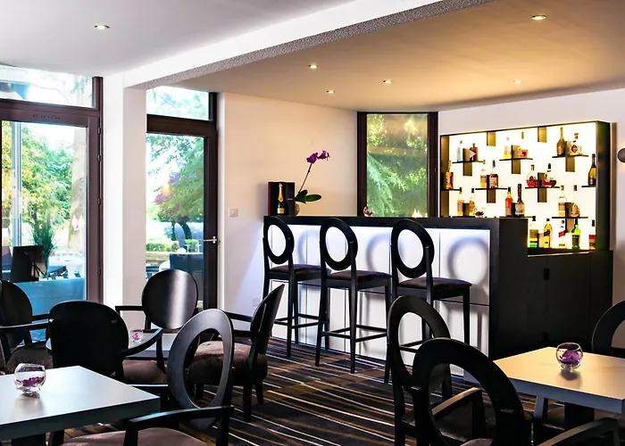 Hotel Restaurant Du Chateau De La Tour